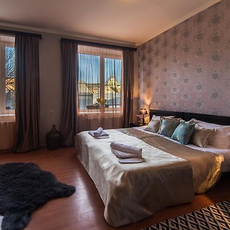 Gold Star Hotel Tbilisi Bagian luar foto