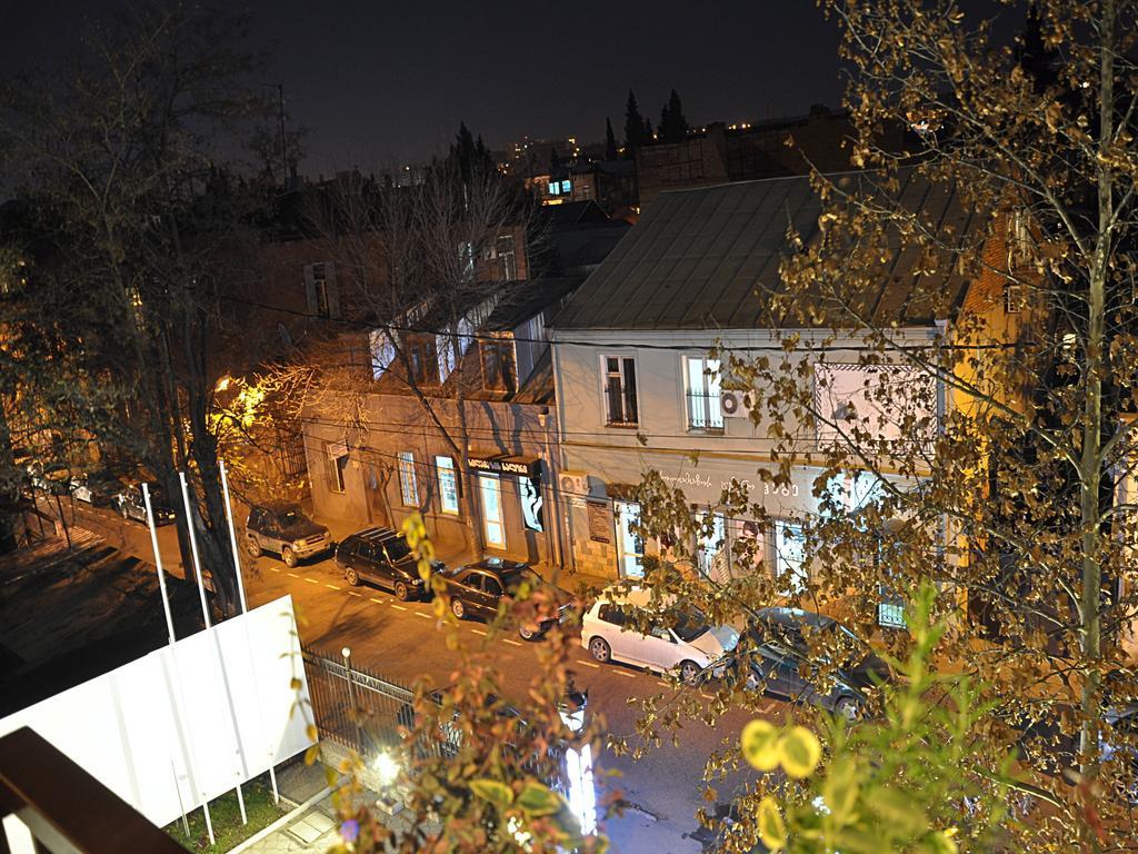 Gold Star Hotel Tbilisi Bagian luar foto
