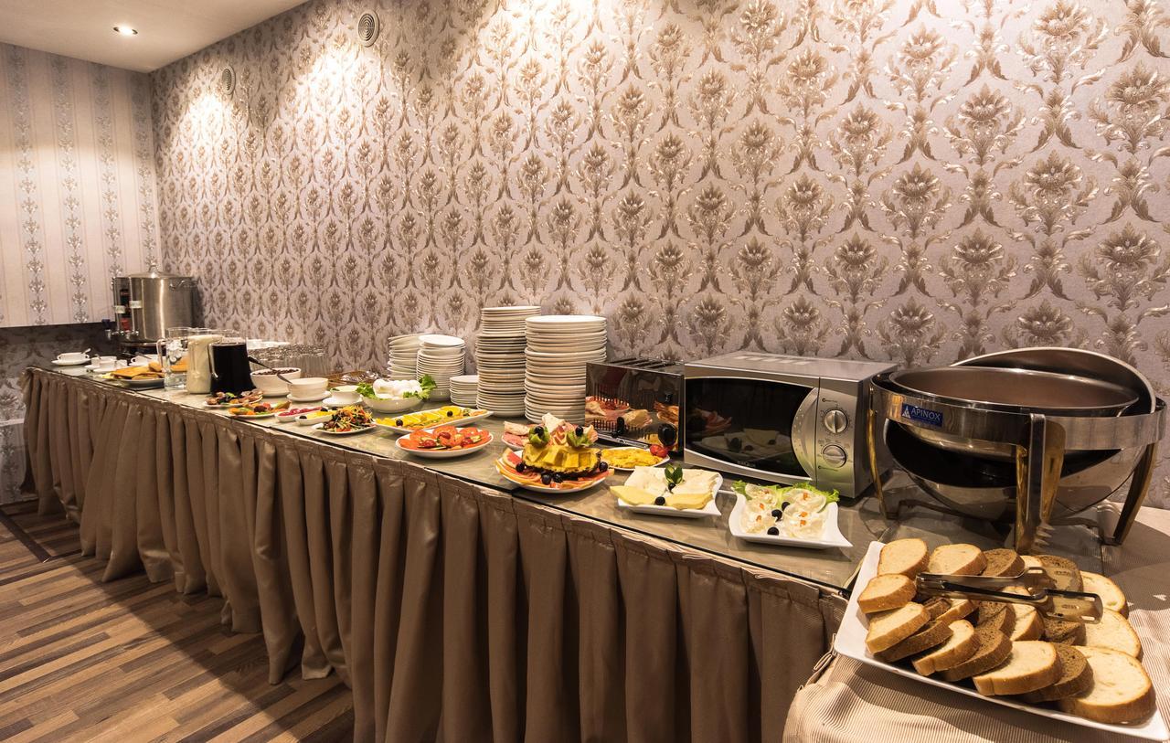 Gold Star Hotel Tbilisi Bagian luar foto