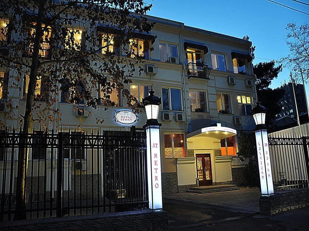Gold Star Hotel Tbilisi Bagian luar foto